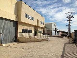 Nave industrial en Polígono poligon 06,18. Urge vender Nave industrial en Polígono poligon 06,18. Urge vender